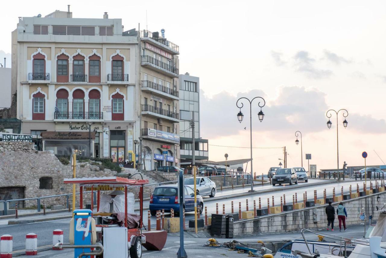 King'S Blue , Port View Apartment Heraklion  Bagian luar foto